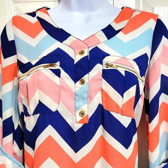 Wishful Park 3/4 Sleeve Blouse Top Shirt Colorful Chevron - Picture 3 of 5
